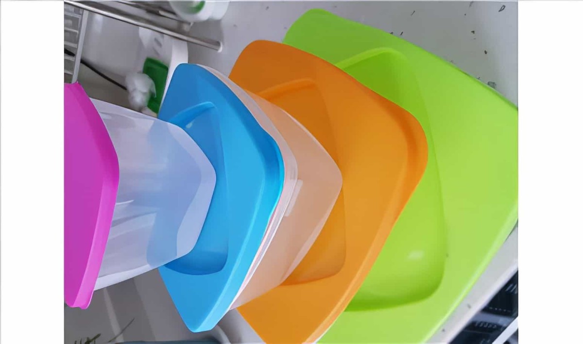 4 Parça Plastik Saklama Kabı Kapaklı Renkli Kare İç İçe Geçen