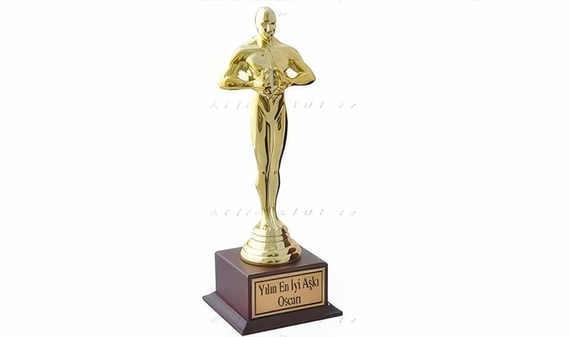 Yılın En İyi Sevgilisi Oscarı - Thumbnail